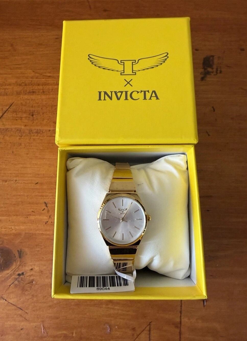 Invicta 69044 Gold Tone Bracelet Watch White Dial New in Box NWT Women’s